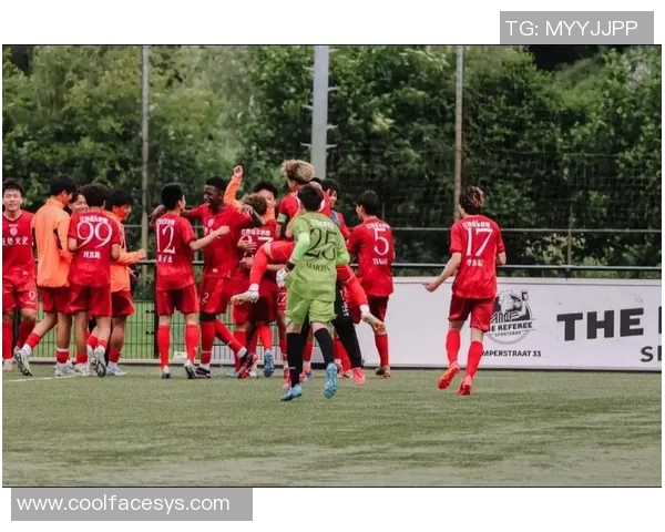 足球小将作者的创作历程与对青少年足球文化的影响探讨